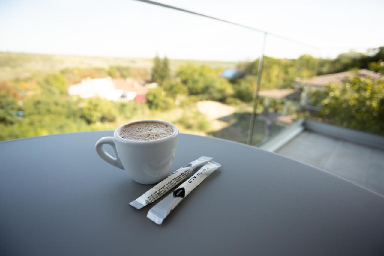 Oliv Residence Iasi Eksteriør bilde